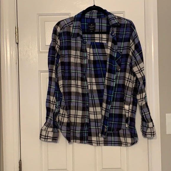 Boyfriend Fit Flannel - Picture 1 of 2